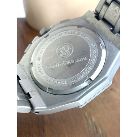 Smith & Wesson Titanium Men's Watch Blue Dial Date Quartz Chronograph 39mm - Picture 6 of 14